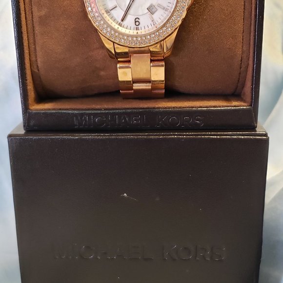 Michael Kors Woman\'s Watch in Rose Gold main image 3